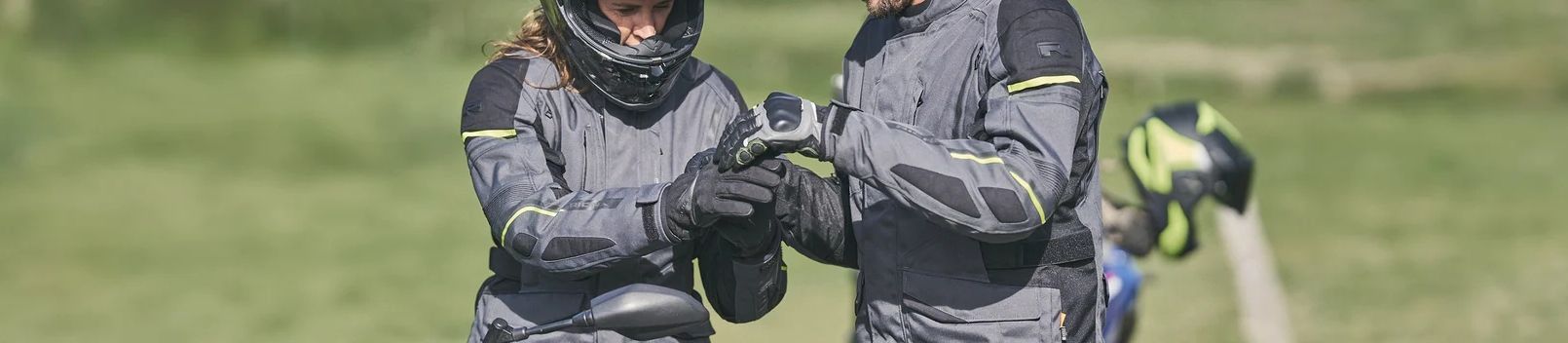 The Best Richa Motorcycle Gloves for Winter Touring: Stay Warm, Ride On