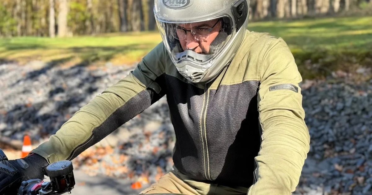 Twisted Road’s Review of the Richa Toulon Mesh Jacket + Apache 2 Trousers