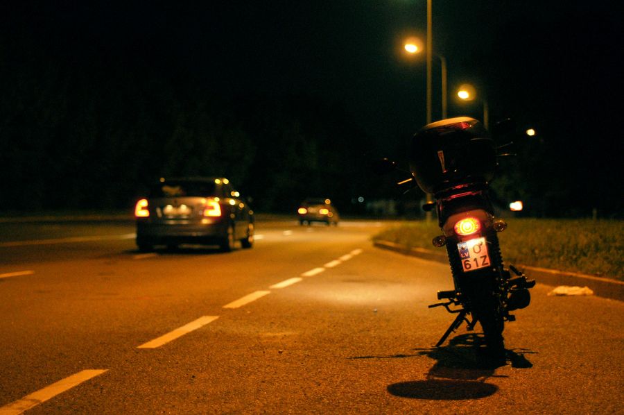 Night Riding Safety Tips: Choosing Reflective and Hi-Vis Richa Gear