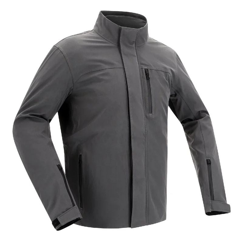 Urban Commuter Must-Haves: Richa’s Compact and Versatile Options